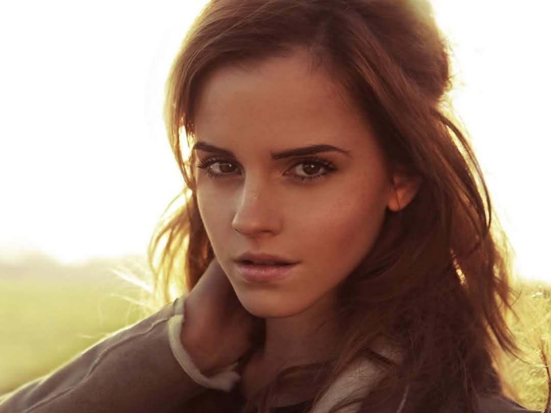 cTVMvsl6 Emma Watson 05.jpg